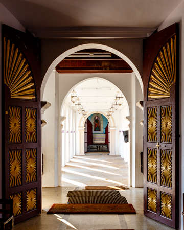 Interior of the St Thomas church in Palayur (Palayoor) in the Thrissur district in Kerala state in southern India, Asiaの写真素材