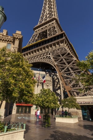 LAS VEGAS - MAY 20, 2013 - Paris Hotel on May 20, 2013  in Las Vegas  Chateau Gardens, one of three nightclub areas at Paris spans 22,000 sq ft under the base of the Eiffel Tower with views of the Strip のeditorial素材