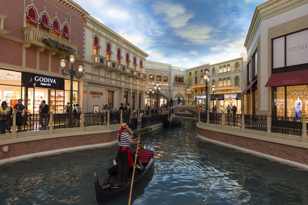 LAS VEGAS - MAY 7, 2015 - The gondolas at the Venetian are actually propelled by a small electric motor in the bottom of the boat.のeditorial素材