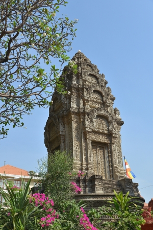Temple in the ounaLom Pagoda - Phnom Penh, Cambodiaの写真素材