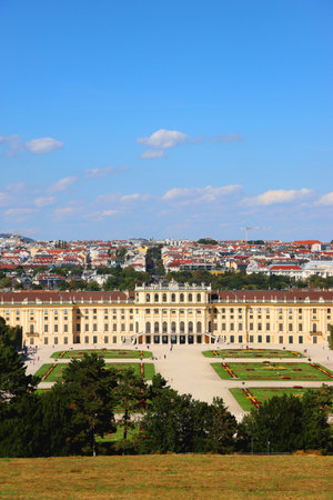 Beautiful SchÃ¶nbrunn Palace and surrounding garden in Vienna, Austria. Historical landmark in Vienna.の写真素材