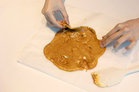 Making Dalgona in South Koreaの写真素材