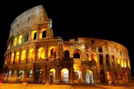 The Colosseum under the glow of lights at night, Romeのeditorial素材