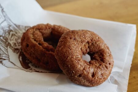 Waterbury, Vermont - September 29th, 2019:  Apple cider donuts at Cold Hollow Cider in Waterbury, Vermont.のeditorial素材