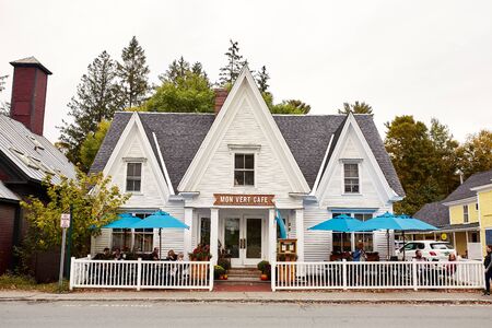 Woodstock, Vermont - September 30th, 2019:  Small shops and restaurants on a cool Fall day in the historic New England town of Woodstock.のeditorial素材