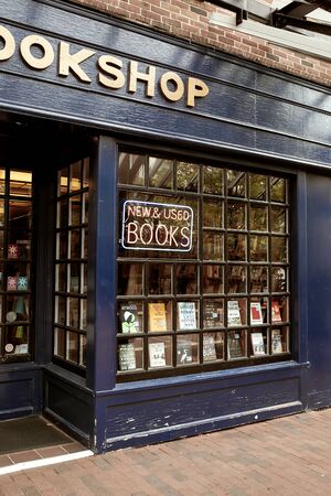 Burlington, Vermont - September 29th, 2019: Local bookstore, Crow Bookshop in pedestrian shopping mall Church Street Marketplace in Burlingtonのeditorial素材