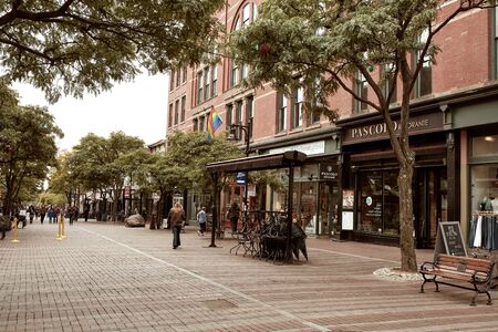 Burlington, Vermont - September 29th, 2019: Commercial stores and restaurants along pedestrian shopping mall Church Street Marketplace in Burlingtonのeditorial素材