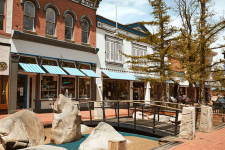 Boulder, Colorado - May 27th, 2020:  Children's play area featuring climbing boulders and pedestrian bridge at Pearl Street Mall.のeditorial素材