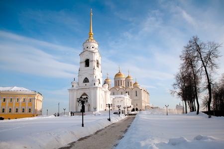 Golden domes of the Russian Orthodox church against the blue sky backgroundの写真素材
