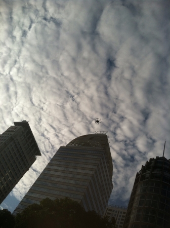 Building and cloudsの素材