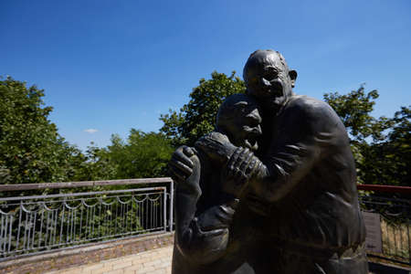Kyiv, Ukraine - May 14, 2021: monument to eternal love in Kyiv dedicated to meeting the former prisoners-of-war camp. The sculpture created by sculptors Alexander Morgatsky and Grigory Kostyukovのeditorial素材
