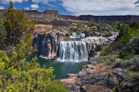 Shoshone Falls on the Snake River as viewed from the hiking trail. Twin Falls by Pillar Falls by Milner Dam Idaho. USAの写真素材