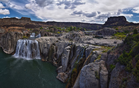 Shoshone Falls on the Snake River as viewed from the hiking trail. Twin Falls by Pillar Falls by Milner Dam Idaho. USAの写真素材