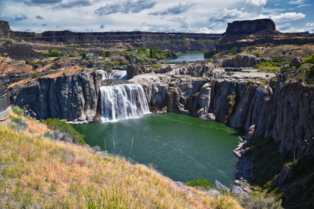 Shoshone Falls on the Snake River as viewed from the hiking trail. Twin Falls by Pillar Falls by Milner Dam Idaho. USAの写真素材