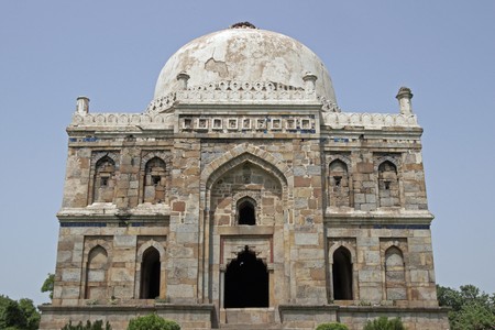 Lodi Gardens. Islamic Tomb (Sheesh Gumbad) set in landscaped gardens. 15th Century AD. New Delhi, India.の写真素材