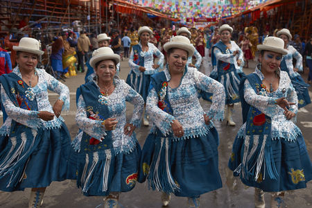 ORURO, BOLIVIA - FEBRUARY 26, 2017: Morenada dance group in colourful outfits parading through the mining city of Oruro on the Altiplano of Bolivia during the annual Oruro Carnival.のeditorial素材
