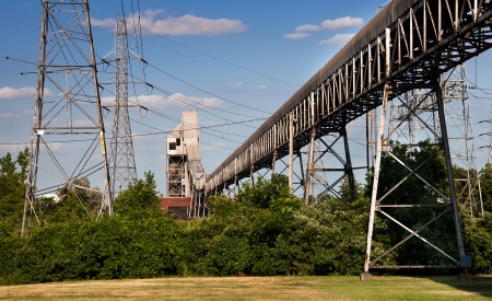 Coal fired power plant on Detroit Riverの写真素材