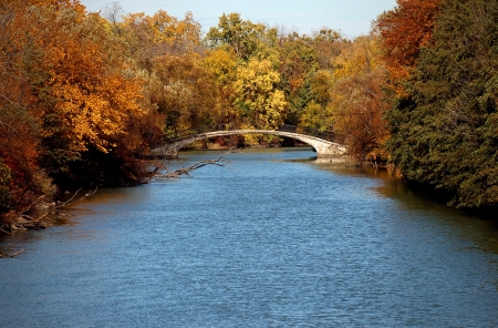 State Park Walk Bridge in Fall Michiganの写真素材