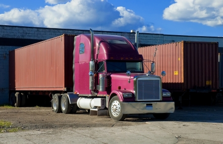 Container Semi Truck at Dockの写真素材