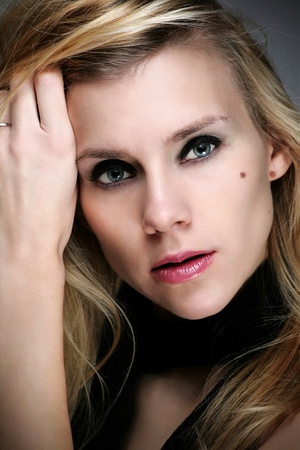 Portrait of beautiful young womanの写真素材