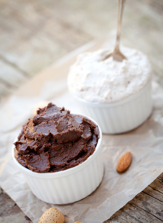 Cocoa avocado mousse and banana coconut cream - vegan dessertの写真素材