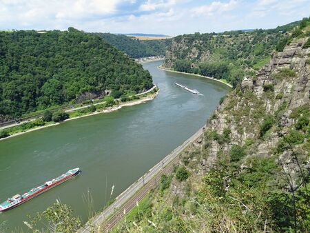 Because of the Loreley, St. Goar is one of the most famous villages in the Rhine Valley. On both sides of the river are beautiful trails, the ships are well filled.の写真素材