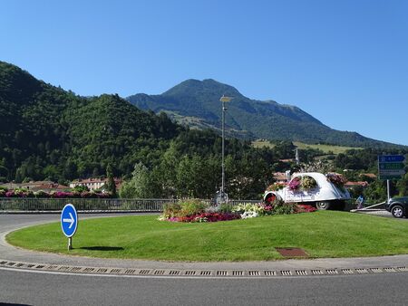Many roundabouts in France are beautifully designed. This one with the 'duck' as a French cult product is located in Digne les Bains in Provence.の写真素材