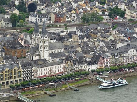 Boppard is located on a 180  bend, which you really can only really enjoy on the spot. This photo is a zoom on the historical place itself.の写真素材