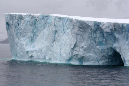 Table iceberg in the Horseshoe Island Bay, Antarctica. Horseshoe Island is an island in the northeast of Marguerite Bay, Antarctic Peninsulaの写真素材