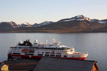 Hurtigruten ship in the port of Barentsburg, Svalbardのeditorial素材