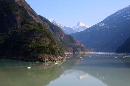 Mountain landscape in the Endicott Arm in the Boundary Ranges of Alaska, United Statesの写真素材