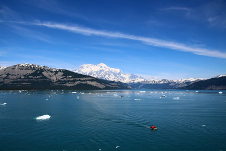 Mount Saint Elias in Alaska, the fourth highest mountain in North Americaの写真素材