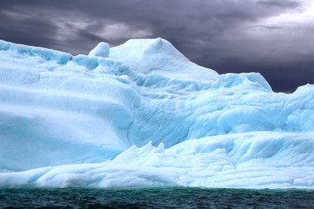 Icebergs in Disko Bay, Arctic, Greenland, Denmarkの写真素材