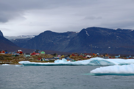 Houses on the coast of Ilulissat, Greenland, Denmarkの写真素材