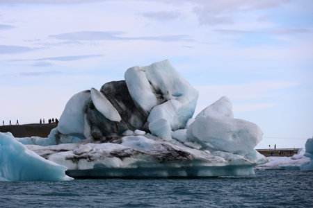 Boat trip between the icebergs in the JÃ¶kulsÃ¡rlÃ³n glacier lagoon - Iceland