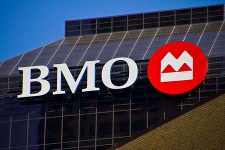 INDIANAPOLIS - CIRCA OCTOBER 2015: BMO Harris Bank Indianapolis, INのeditorial素材
