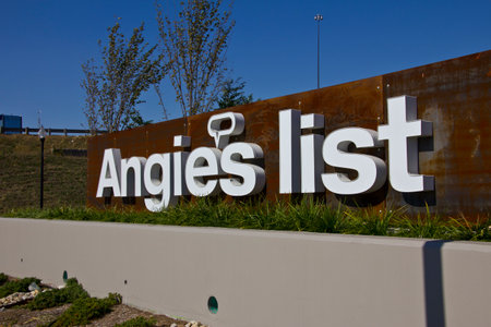 INDIANAPOLIS - CIRCA OCTOBER 2015: Angie's List Corporate Office and Headquarters Iのeditorial素材