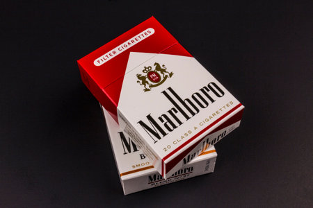 Indianapolis - Circa August 2016: Packs of Marlboro Cigarettes. Marlboro is a product of the Altria Group IIのeditorial素材