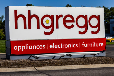 Indianapolis - Circa October 2016: hhgregg Corporate Headquarters. hhgregg is a retailer of consumer electronics and home appliances IIのeditorial素材
