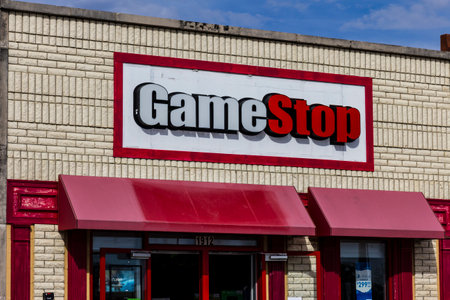 Kokomo - Circa October 2016: GameStop Strip Mall Location. GameStop is a Video Game and Electronics Retailer Iのeditorial素材