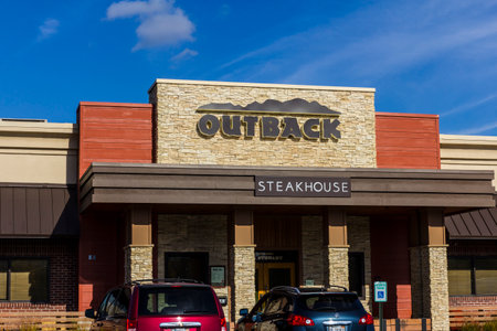 Indianapolis - Circa November 2016: Outback Steakhouse Restaurant Location. Outback offers an Australian themed experience Vのeditorial素材