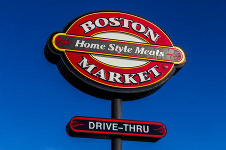 Indianapolis - Circa February 2017: Logo and Signage of a Boston Market Fast Casual Restaurant. Boston Market is owned by private equity firm Sun Capital Partners Iのeditorial素材
