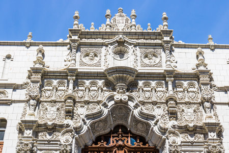 Indianapolis - Circa April 2017: Facade of the Indiana Repertory Theatre. At the top of the central arch are medallions of Christopher Columbus, King Ferdinand and Queen Isabellaのeditorial素材
