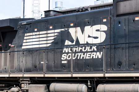 Fort Wayne - Circa April 2017: Norfolk Southern Railway Engine Train. NS is a Class I railroad in the US and is listed as NSC VIのeditorial素材