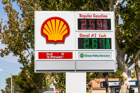 Las Vegas - Circa July 2017: Signage and Logo of Shell Gasoline. Royal Dutch Shell plc is based in The Hague, Netherlands VIのeditorial素材