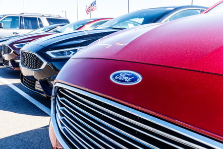 Indianapolis - Circa March 2018: A Local Ford Car and Truck Dealership. Ford sells products under the Lincoln and Motorcraft brands Iのeditorial素材