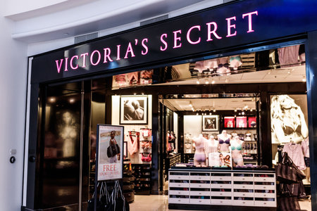 Indianapolis - Circa April 2018: Victoria's Secret Retail Mall Location. Victoria's Secret is the Largest American Retailer of Lingerie Iのeditorial素材