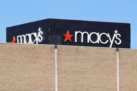 Dayton - Circa April 2018: Macys Department Store. Macyâs, Inc. is one of the Nationâs Premier Retailers IIのeditorial素材