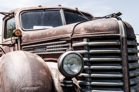 Kokomo - Circa May 2018: Old, rusty Diamond T Pickup Truck Iのeditorial素材