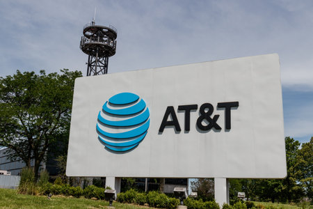 Northbrook - Circa June 2019: AT&T central office. AT&T wrapped up its merger with WarnerMedia and now controls HBO, CNN and DirecTVのeditorial素材